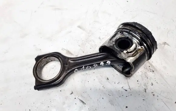 Peugeot 407 Piston with connecting rod