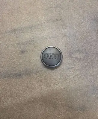 Audi A8 S8 D2 4D Original wheel cap 4B0601179
