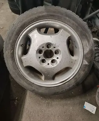 Mercedes-Benz 190 W201 R16 alloy rim Z5475635R