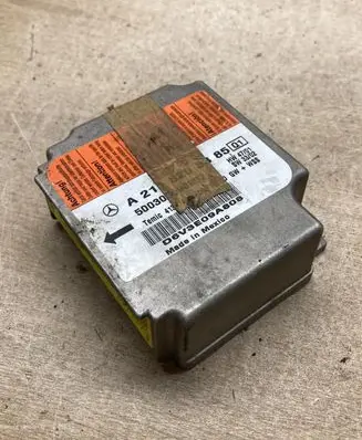 Mercedes-Benz E W211 Airbag control unit/module 2118203385