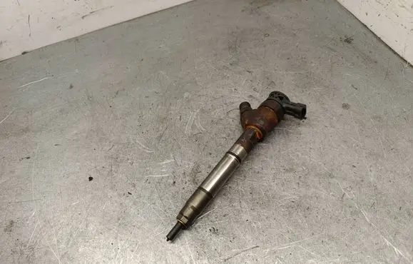 KIA Ceed Fuel injector 0445110589