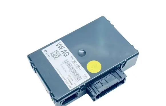 Volkswagen Touareg II Gateway control module 7P6907530R 7P6907530D
