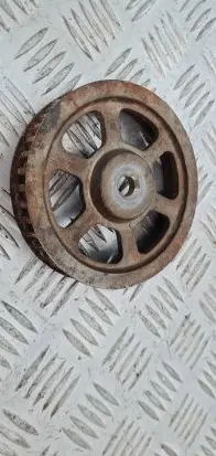Land Rover Discovery 3 - LR3 Camshaft pulley/ VANOS 