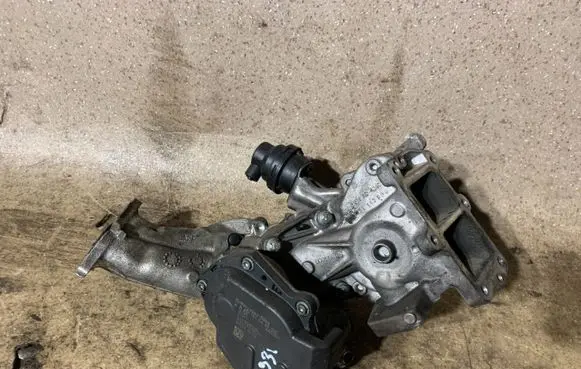 Mercedes-Benz E W212 EGR valve A6511400460