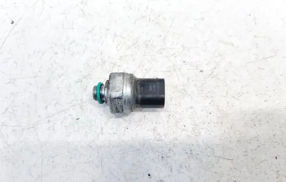 BMW 3 F30 F35 F31 Air conditioning (A/C) pressure sensor 932365801 9323658-01