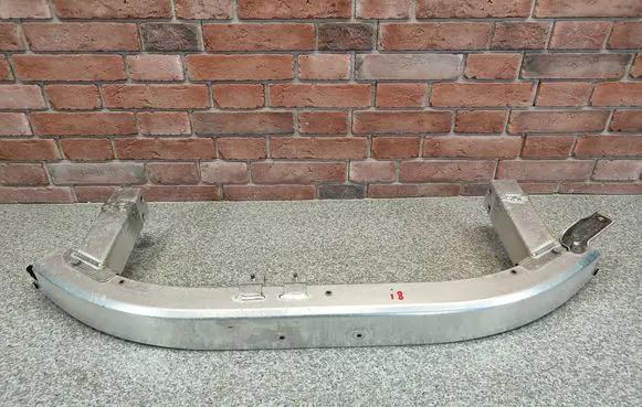 BMW i8 Rear bumper cross member 7336300
