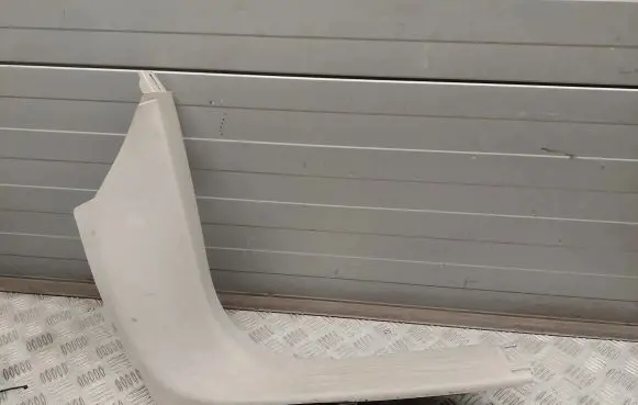 Chrysler Pacifica Front sill trim cover 5RH88PD2AE