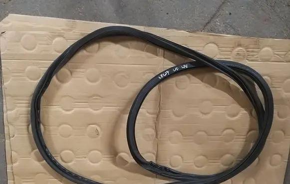 Volkswagen Up Front door rubber seal 1S3867912D