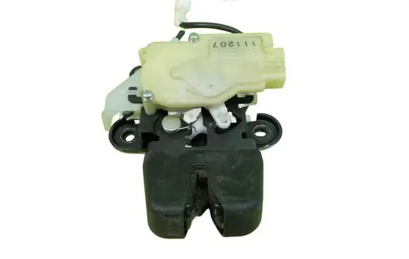 Honda Insight Tailgate exterior lock 111208