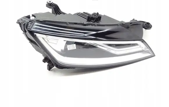 Audi TT TTS RS Mk3 8S Headlight/headlamp 8S0941006D