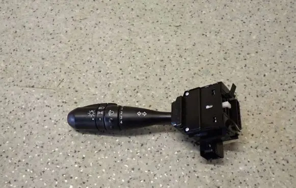 Mitsubishi Colt Other switches/knobs/shifts