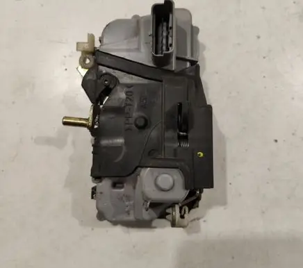 Citroen Xsara Picasso Front door lock