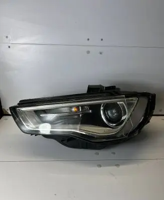 Audi A3 S3 8V Headlight/headlamp 8V0941005A
