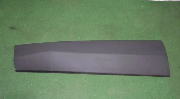 Peugeot 5008 II Front door trim (molding) 9811674377