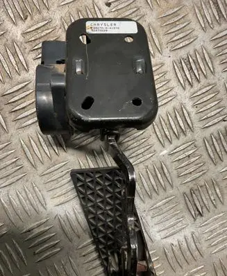 Jeep Grand Cherokee Accelerator throttle pedal