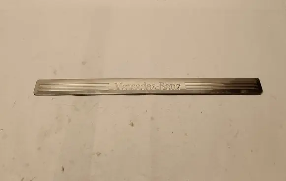 Mercedes-Benz C W204 (A) pillar trim A2046800135