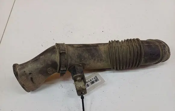 Air intake hose/pipe