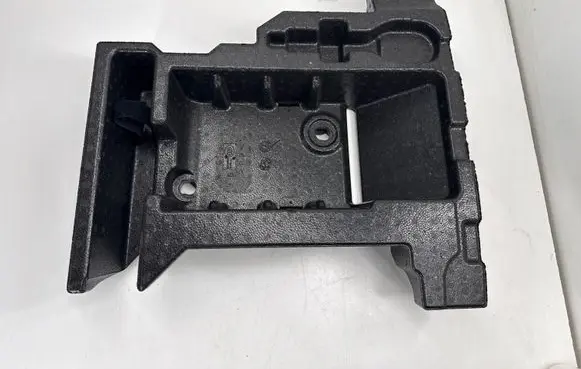 Chevrolet Camaro Tool box 84086509