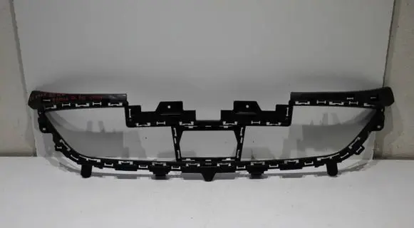 Renault Zoe Front bumper upper radiator grill 620841817R