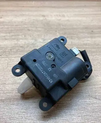 Nissan Qashqai Air flap motor/actuator A24842A7722001