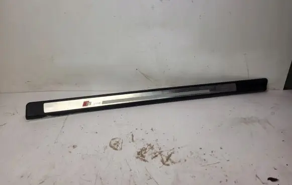 Audi A3 S3 8P Front sill trim cover 8P3853492E