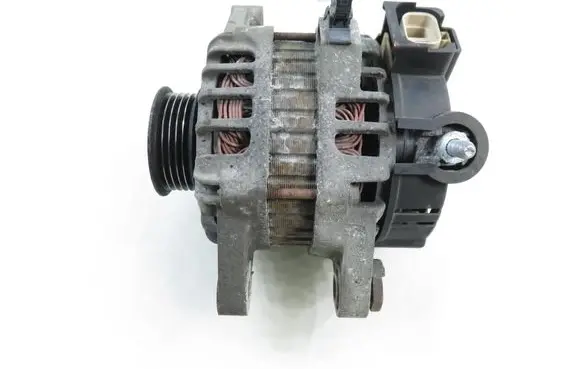 Hyundai i10 Generator/alternator 2655633 3730003100
