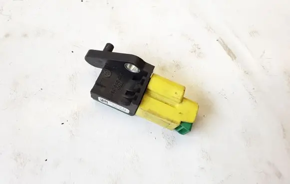 Volkswagen PASSAT B7 Airbag deployment crash/impact sensor 5N0959351