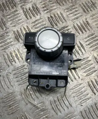 Mercedes-Benz CLS C218 X218 Head unit multimedia control A1728701258 03358210102 A2049020501