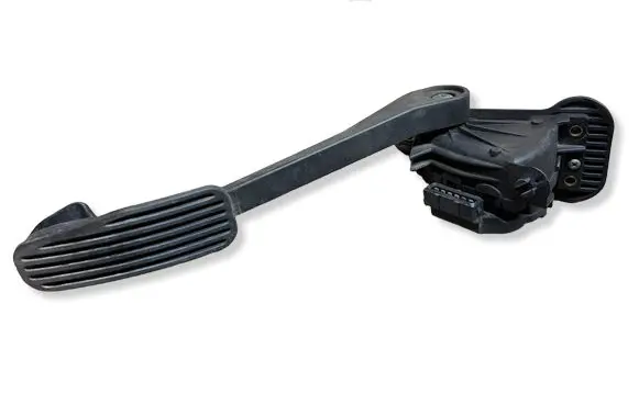 Volvo V70 Accelerator throttle pedal 9496822