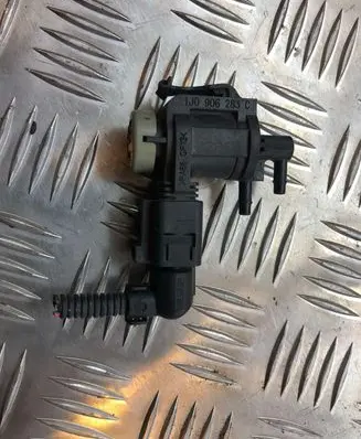 Volkswagen PASSAT B6 Turbo solenoid valve 1J0906283C
