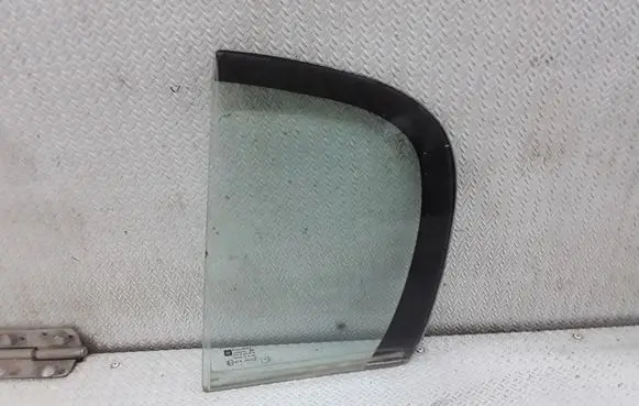 Opel Signum Rear vent window glass 