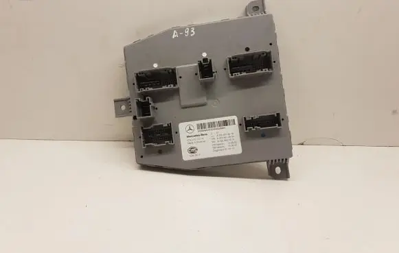 Mercedes-Benz C W205 SAM control unit A2059006818