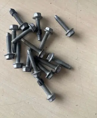 Chevrolet Corvette Cylinder head bolts 