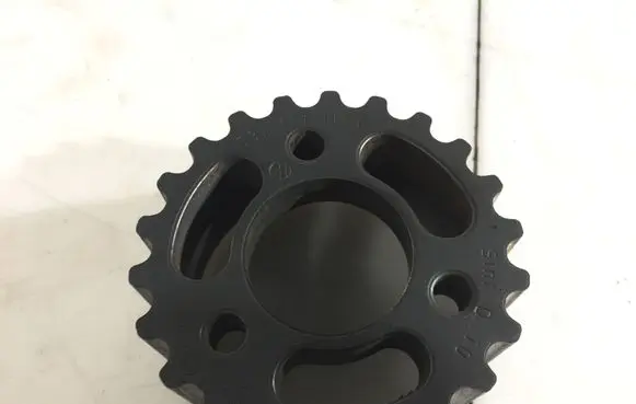 Volkswagen PASSAT B7 Fuel pump gear (pulley) 03L130111E