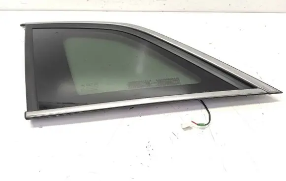Opel Antara Rear side window P96660068