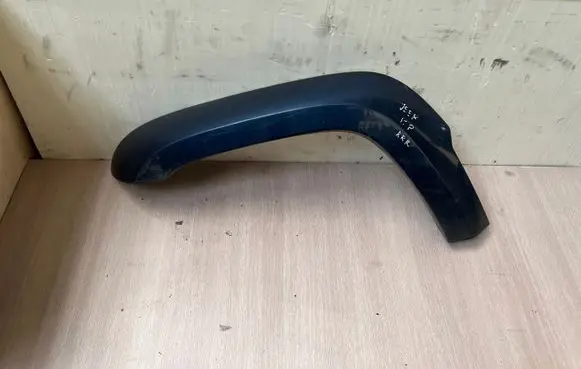 Jeep Cherokee III KJ Fender trim (molding)