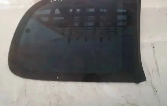 Renault Espace III Rear side window