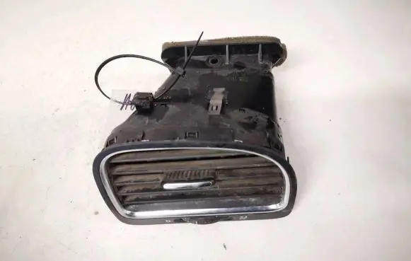 Dash center air vent grill