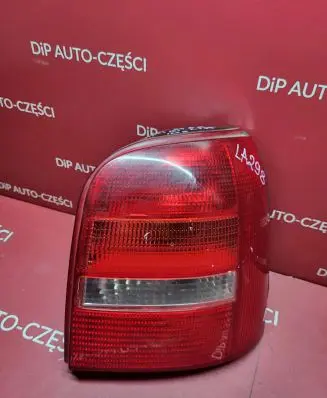 Mazda 323 F Rear/tail lights