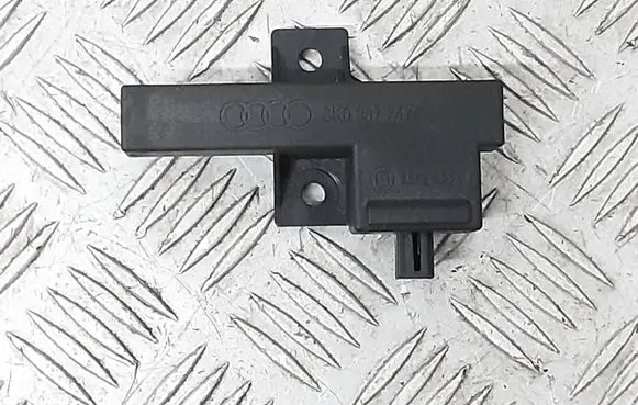 Audi A7 S7 4G Keyless (KESSY) go control unit/module 8K0907247