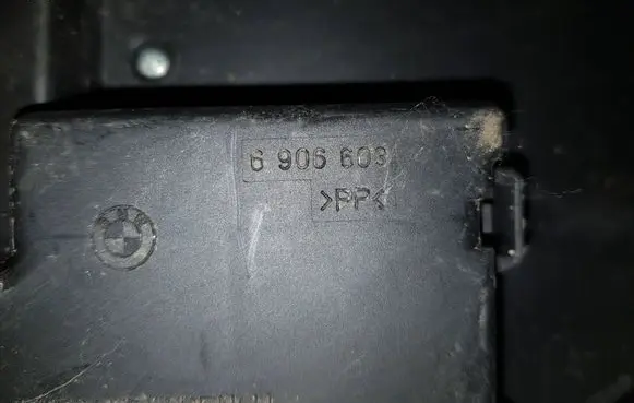 BMW 5 E60 E61 Fuse module 6906588 6906603