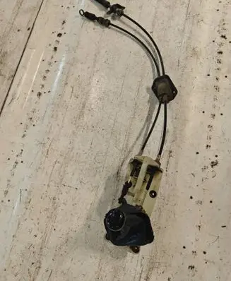 Nissan X-Trail T30 Gear shifter/selector V040402