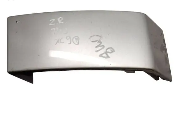 Volvo XC90 Rear/tail light trim molding 30698134