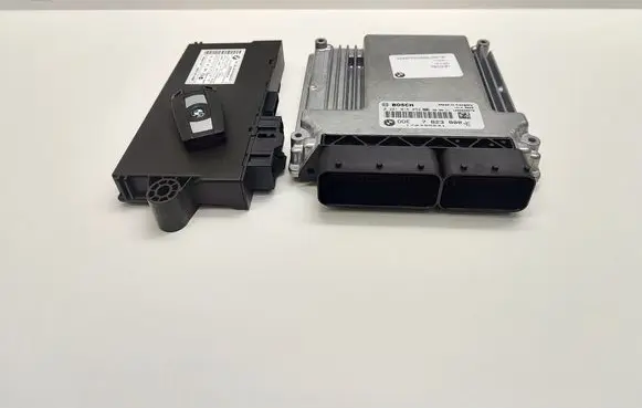 BMW 5 E60 E61 Engine ECU kit and lock set 7823800 DDE7823800 0281015852