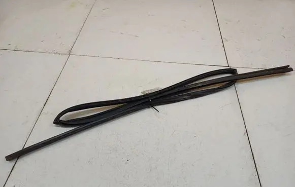 Mazda Premacy Rubber seal rear door 