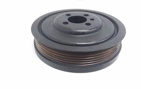 Volkswagen PASSAT B6 Crankshaft pulley 03G105243