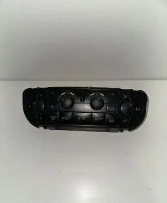 Mercedes-Benz C W203 Climate control unit A2098300085 9140010497 D519318