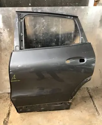 Mercedes-Benz GLA H247 Rear door