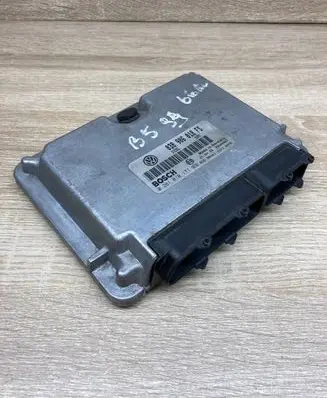 Volkswagen PASSAT B5 Engine control unit/module ECU 038906018FS 0281010171