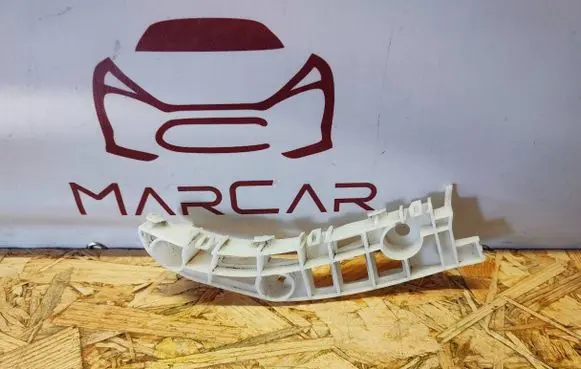 Mitsubishi Outlander Front bumper mounting bracket